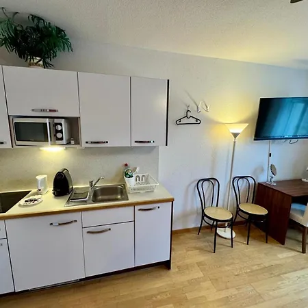Central Zurich Stay